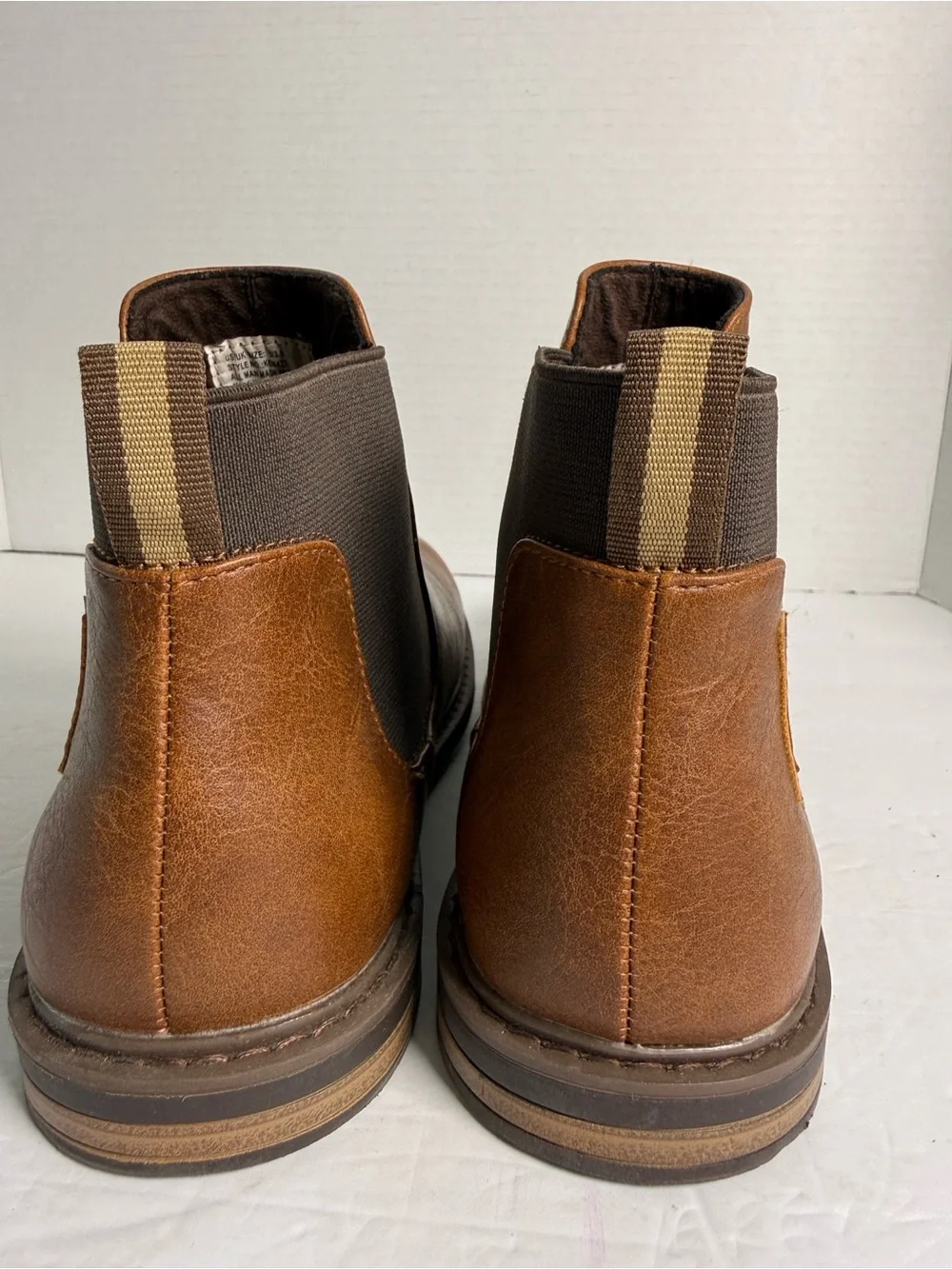 Kenneth Cole Boys Tan/Brown Chukka Chelsea Boots Sz 5
